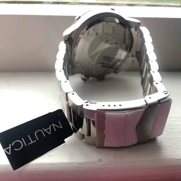 Watch - Picture 2 of 4